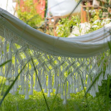 Hostel Oder Ferienwohnung 1-16 Personen Im Blauen Haus Fehmarn Kültér fotó