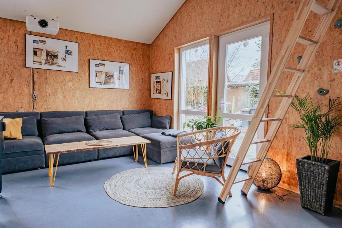 Hostel Oder Ferienwohnung 1-16 Personen Im Blauen Haus Fehmarn Kültér fotó