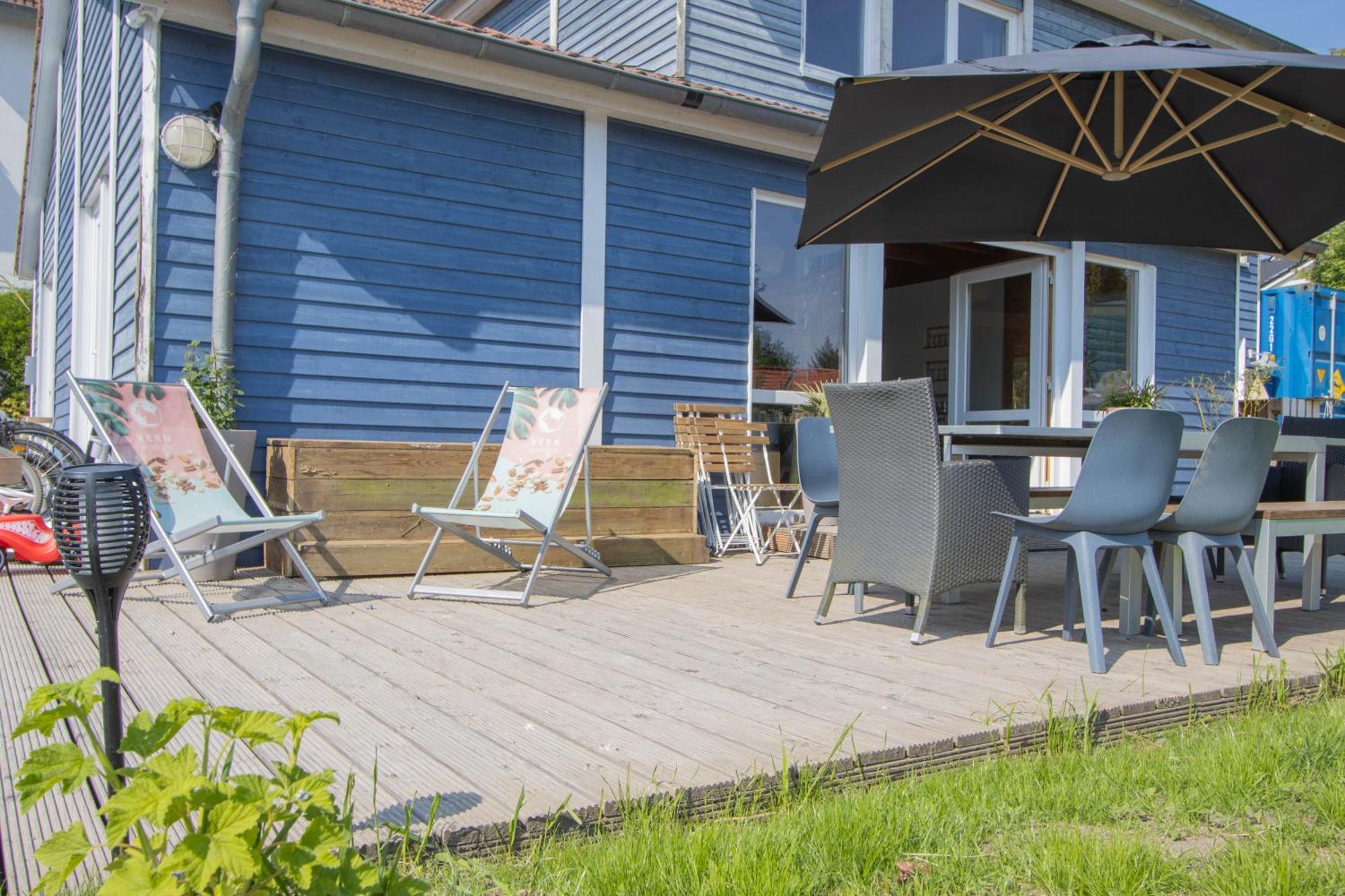 Hostel Oder Ferienwohnung 1-16 Personen Im Blauen Haus Fehmarn Kültér fotó