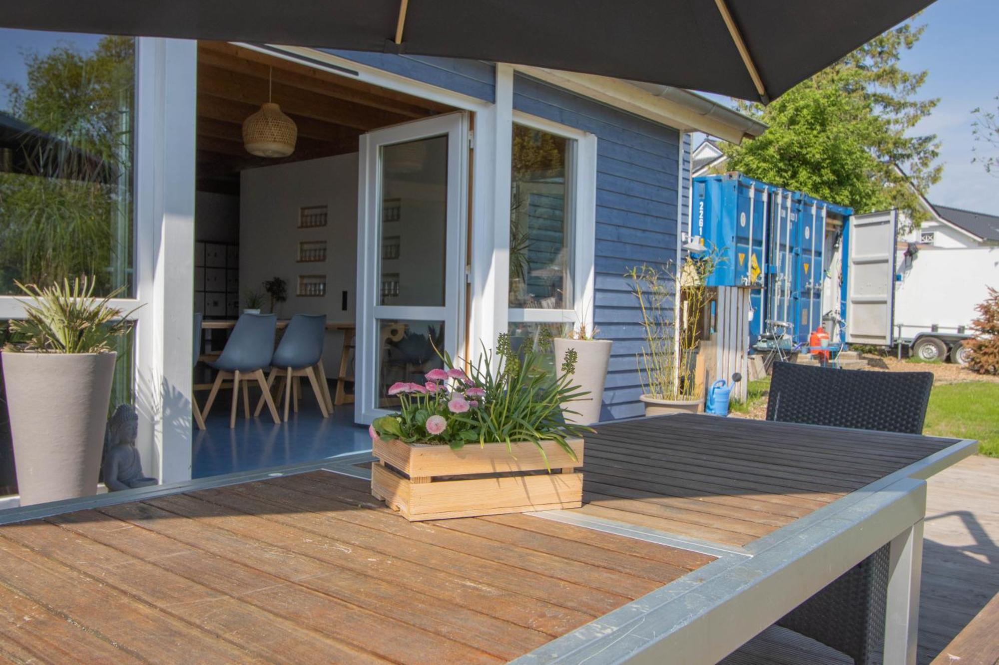 Hostel Oder Ferienwohnung 1-16 Personen Im Blauen Haus Fehmarn Kültér fotó