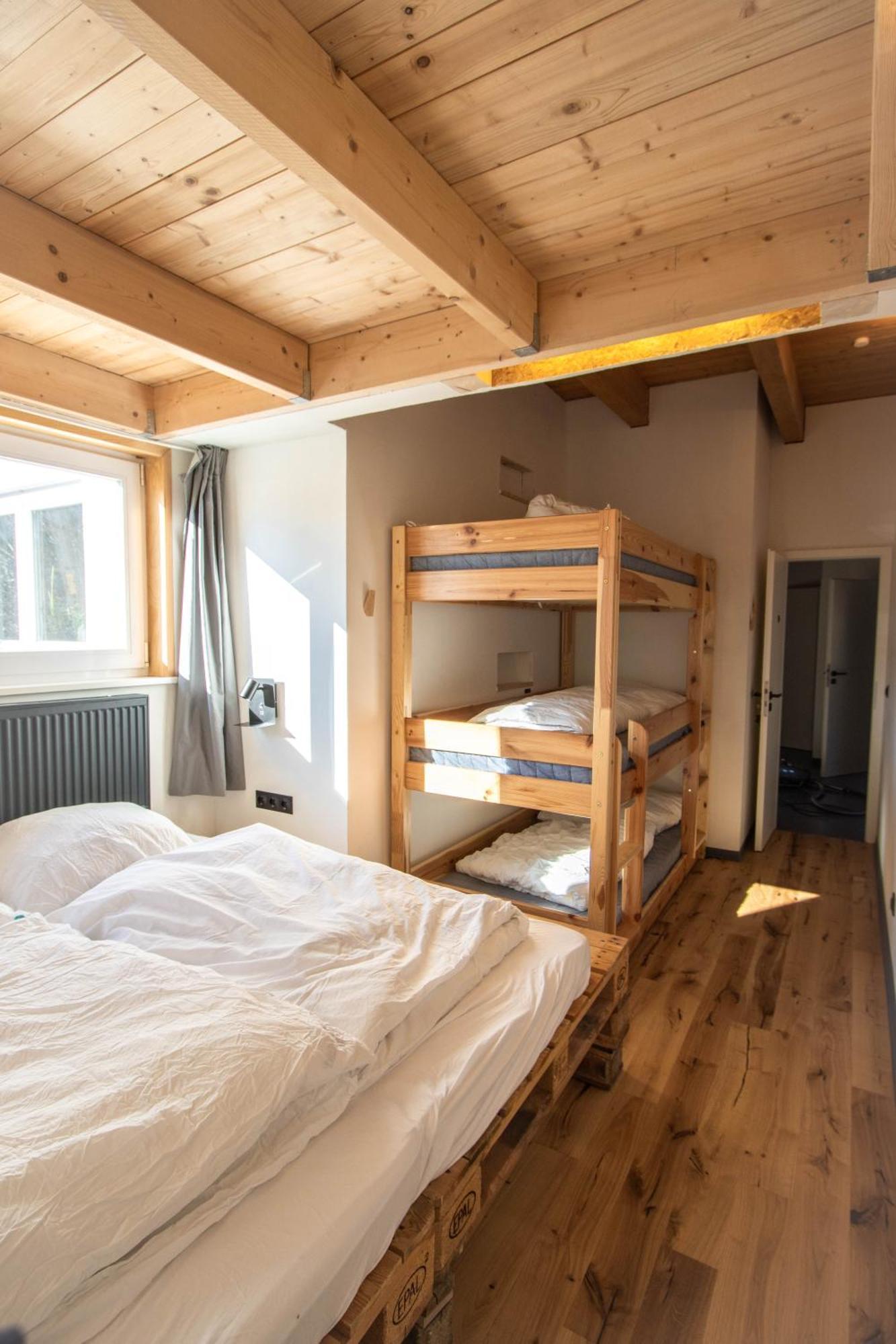 Hostel Oder Ferienwohnung 1-16 Personen Im Blauen Haus Fehmarn Kültér fotó