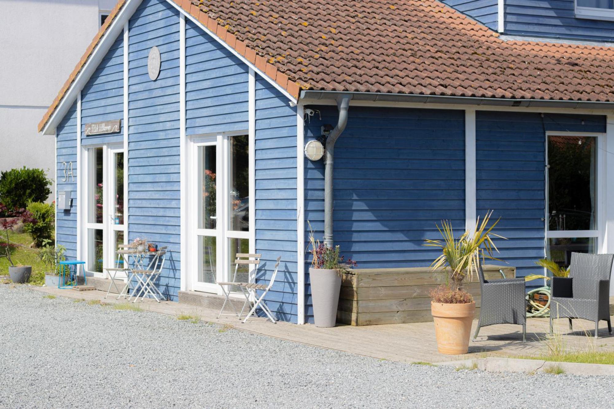 Hostel Oder Ferienwohnung 1-16 Personen Im Blauen Haus Fehmarn Kültér fotó