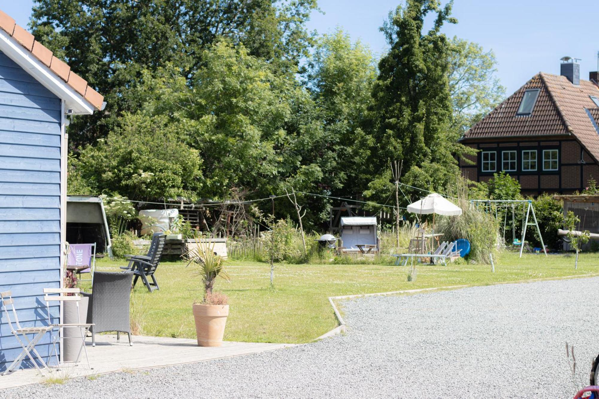 Hostel Oder Ferienwohnung 1-16 Personen Im Blauen Haus Fehmarn Kültér fotó