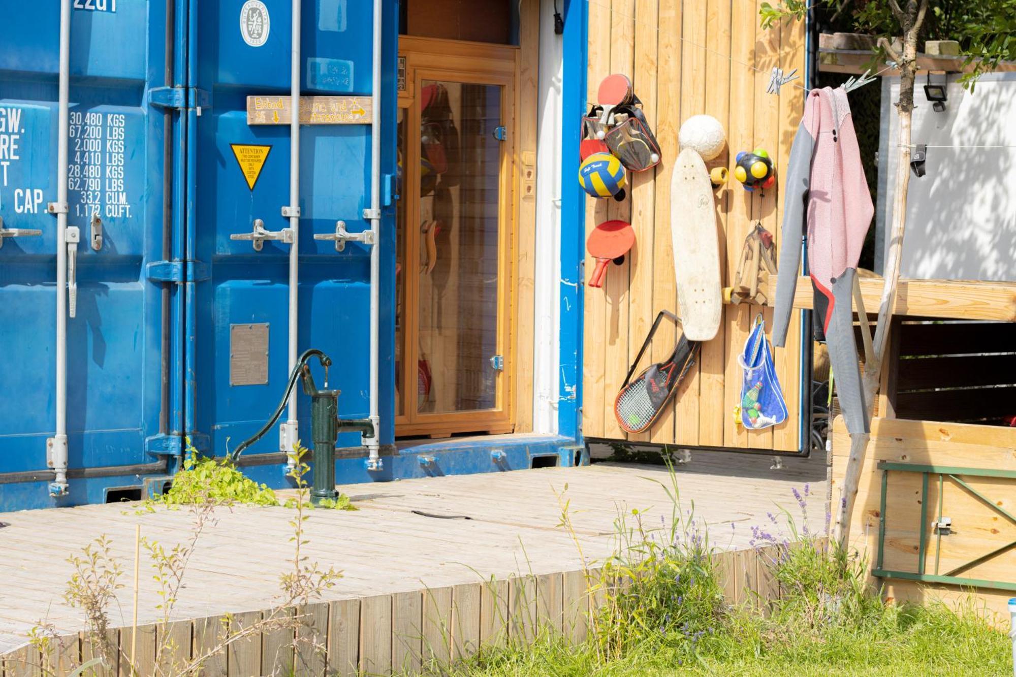 Hostel Oder Ferienwohnung 1-16 Personen Im Blauen Haus Fehmarn Kültér fotó
